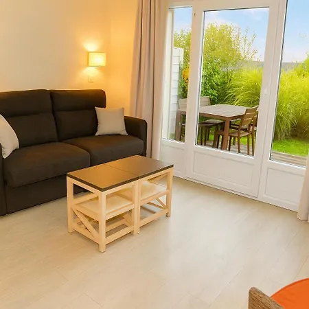 Maison Privee Au Domaine Du Normandy Garden Apartment