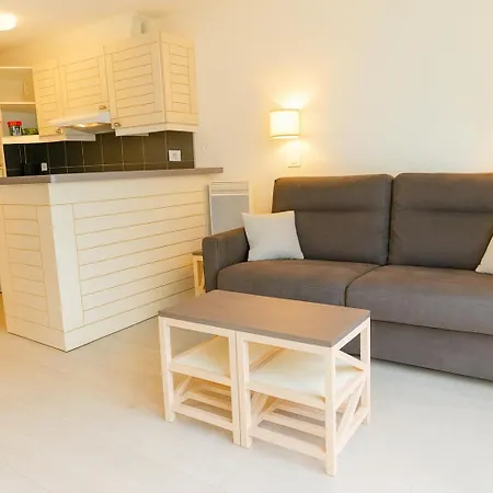 Apartament Maison Privee Au Domaine Du Normandy Garden Danestal