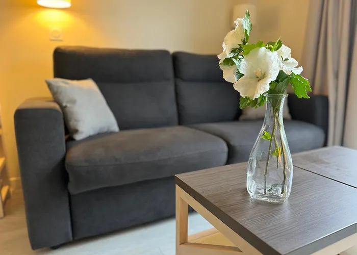 Apartment Maison Privee Au Domaine Du Normandy Garden