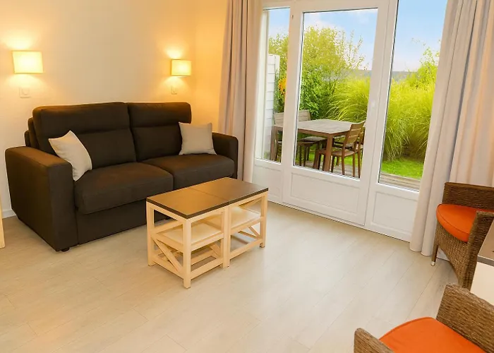 Maison Privee Au Domaine Du Normandy Garden Apartment