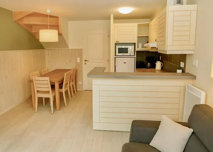 Maison Privee Au Domaine Du Normandy Garden Apartment